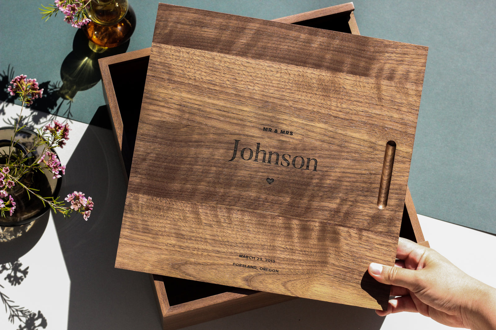 Simple Ideas of What to Save in a Wedding Keepsake Box