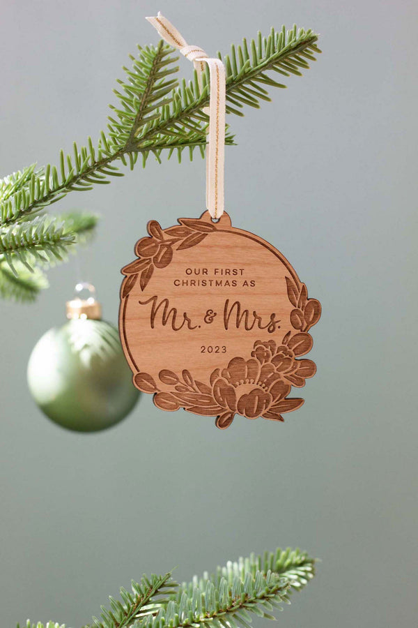 Dried Floral Wood Ornament- First Christmas as Mr and Mrs – Pixels