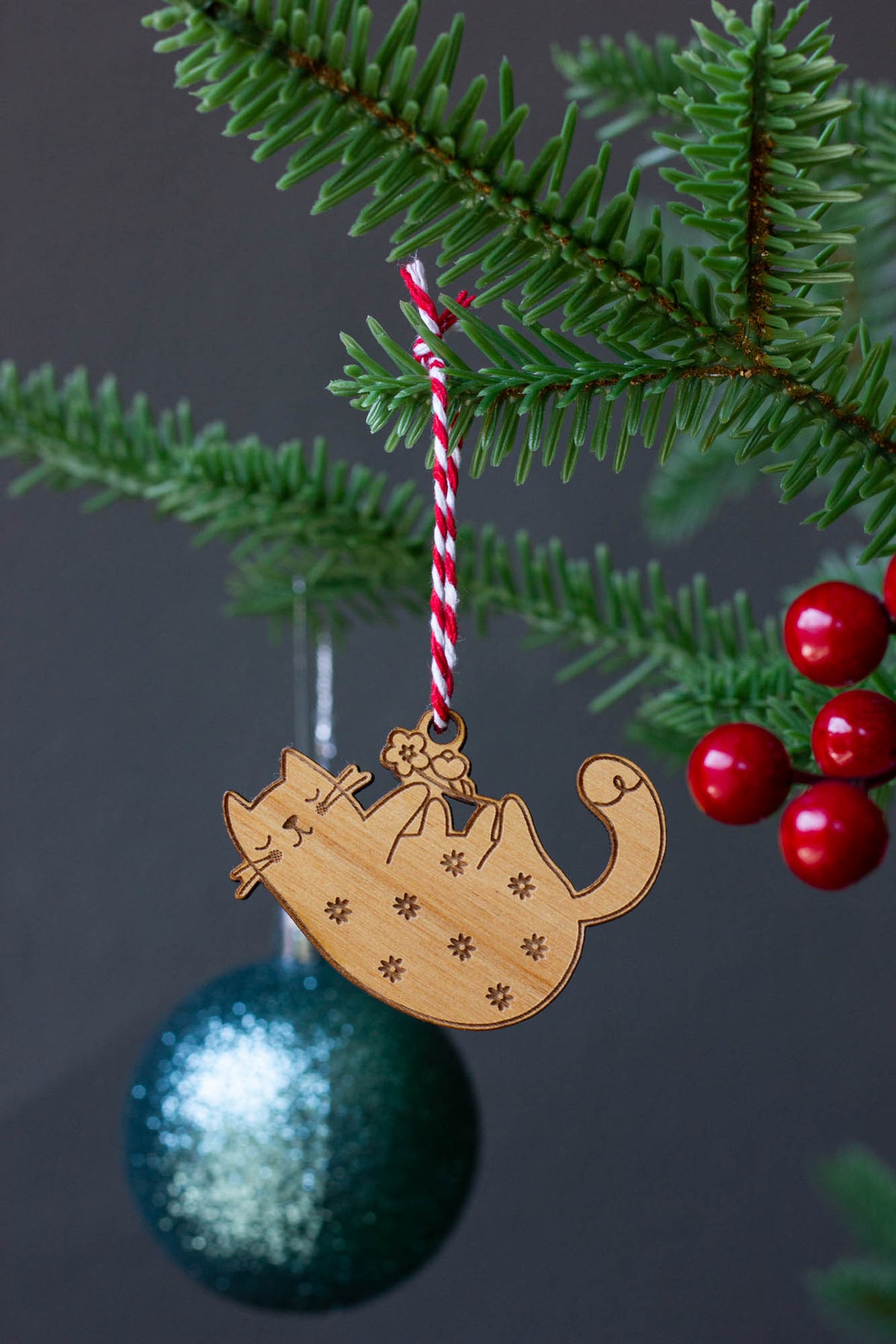 Floral Cat Mini Ornament