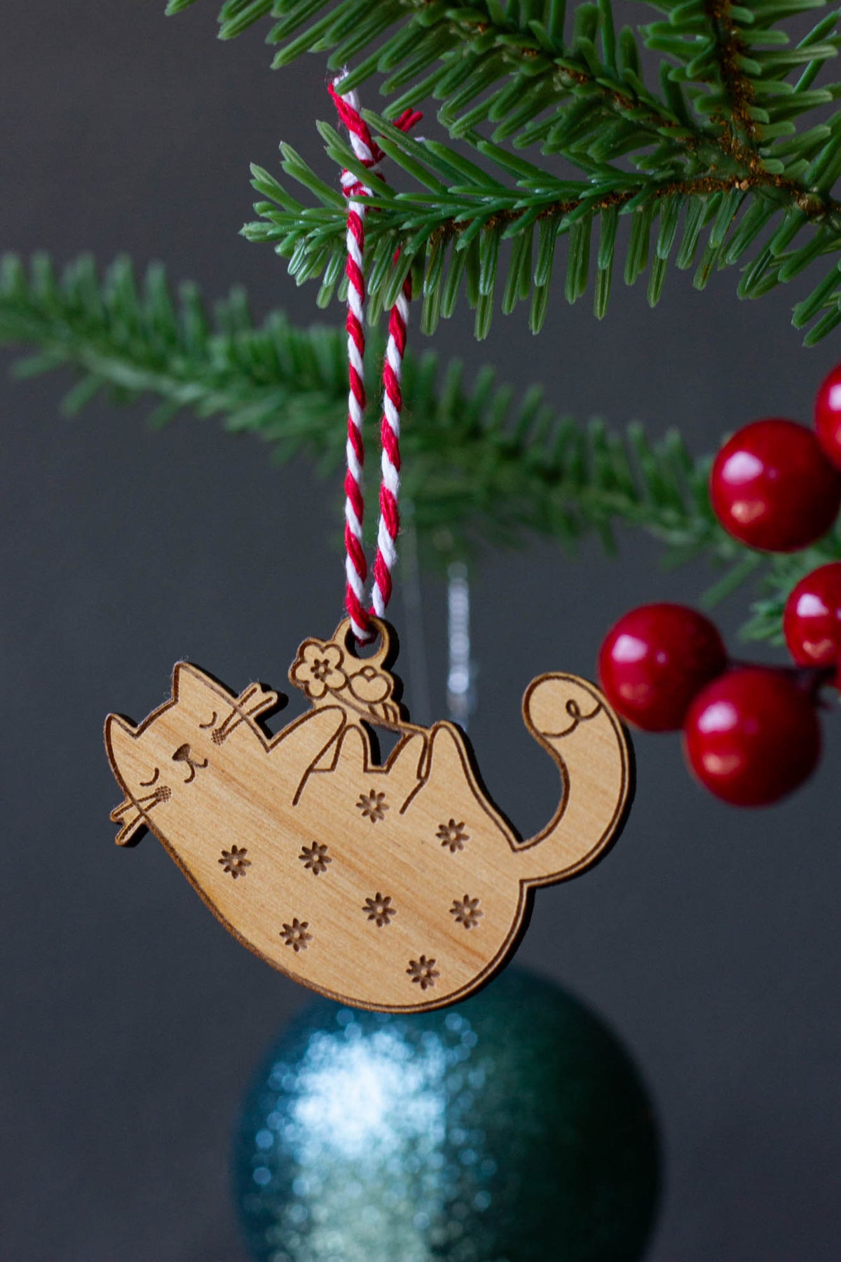 Floral Cat Mini Ornament